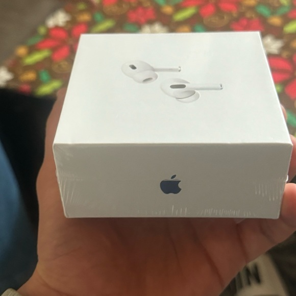 NEW Apple AirPods Pro 2nd Generation - Picture 11 of 11